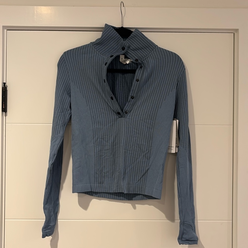 Athleta Flurry Seamless Henley - Blue NWT